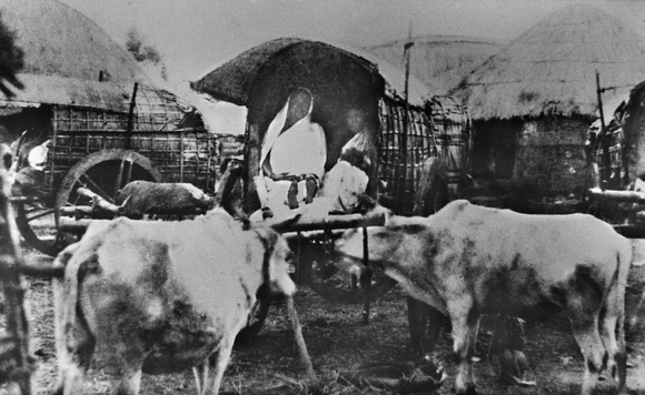 S-24 1912 Kumbasthal Chati On road to Jayrambati